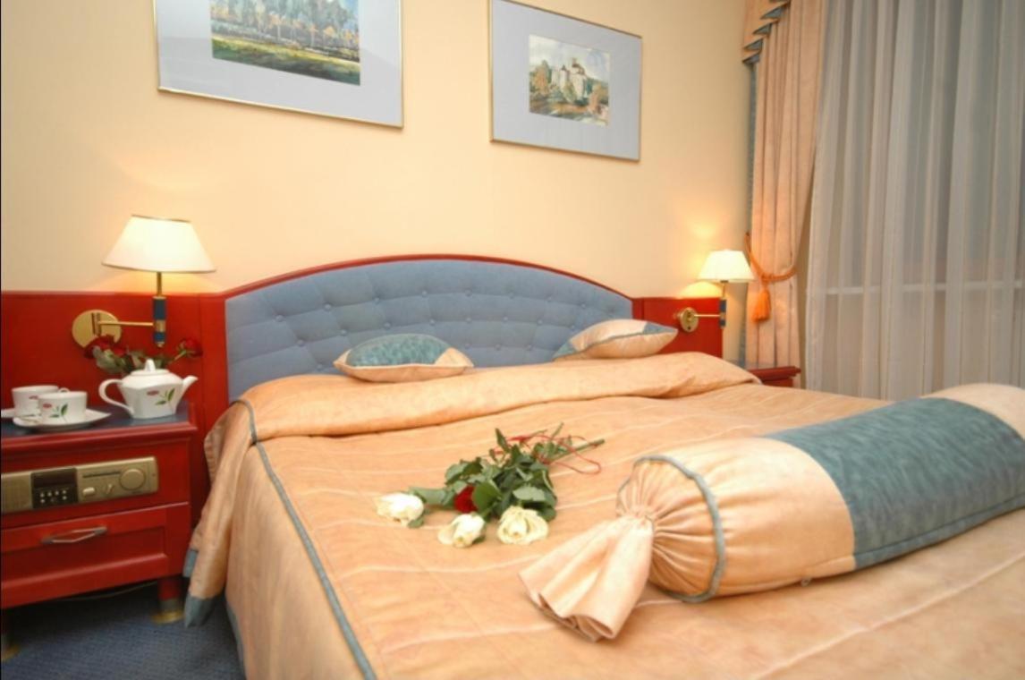 Hotel Kongresowy Kielce Eksteriør bilde